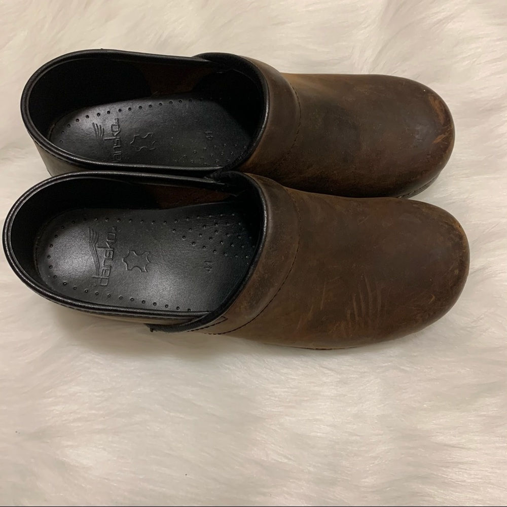 Dansko Size 41 Brown Professional Non-Slip Clogs